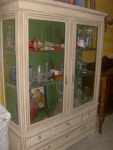 vitrine pintada - 250 euros